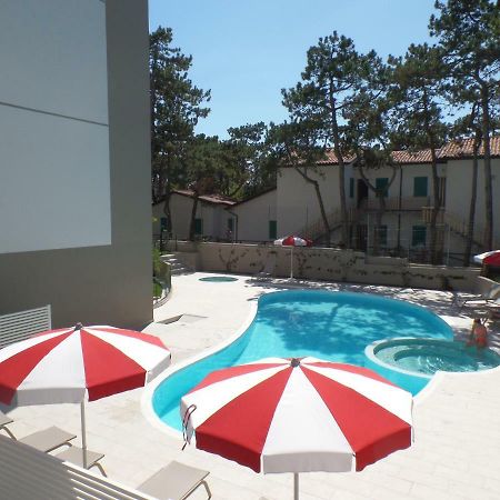 Residence Melograno Бибионе Екстериор снимка