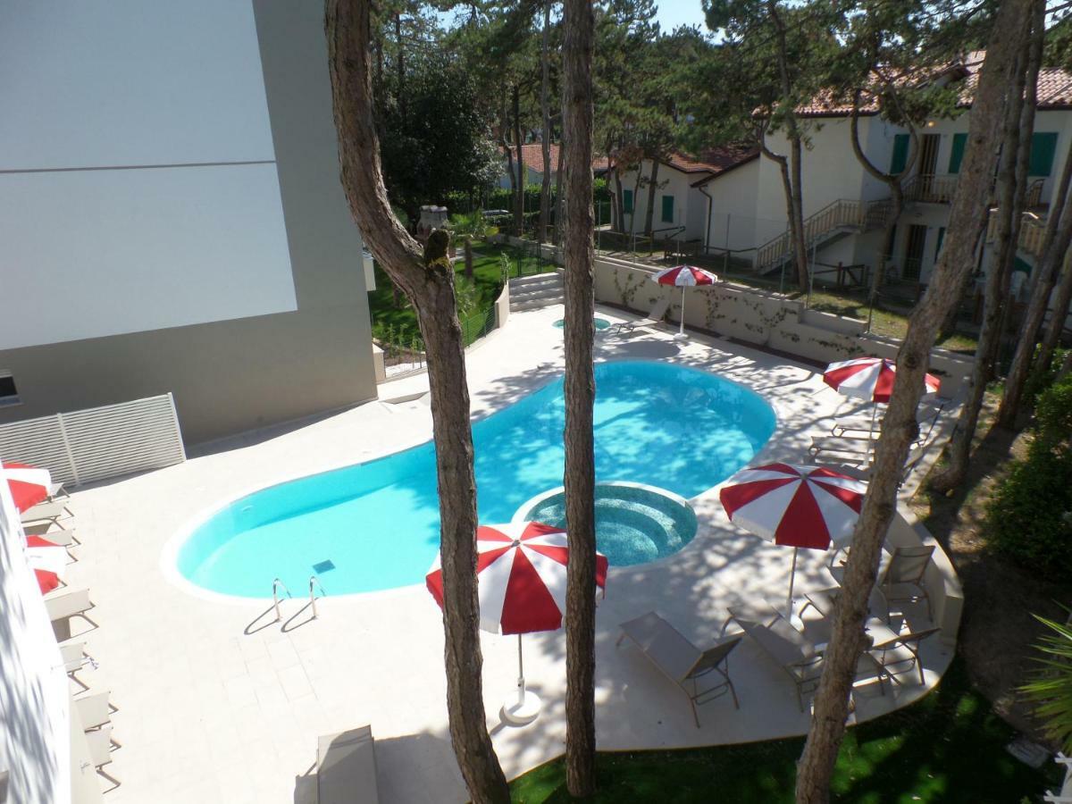 Residence Melograno Бибионе Екстериор снимка