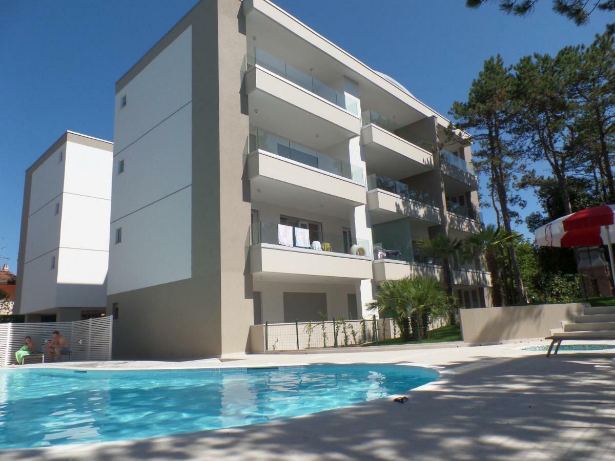 Residence Melograno Бибионе Екстериор снимка