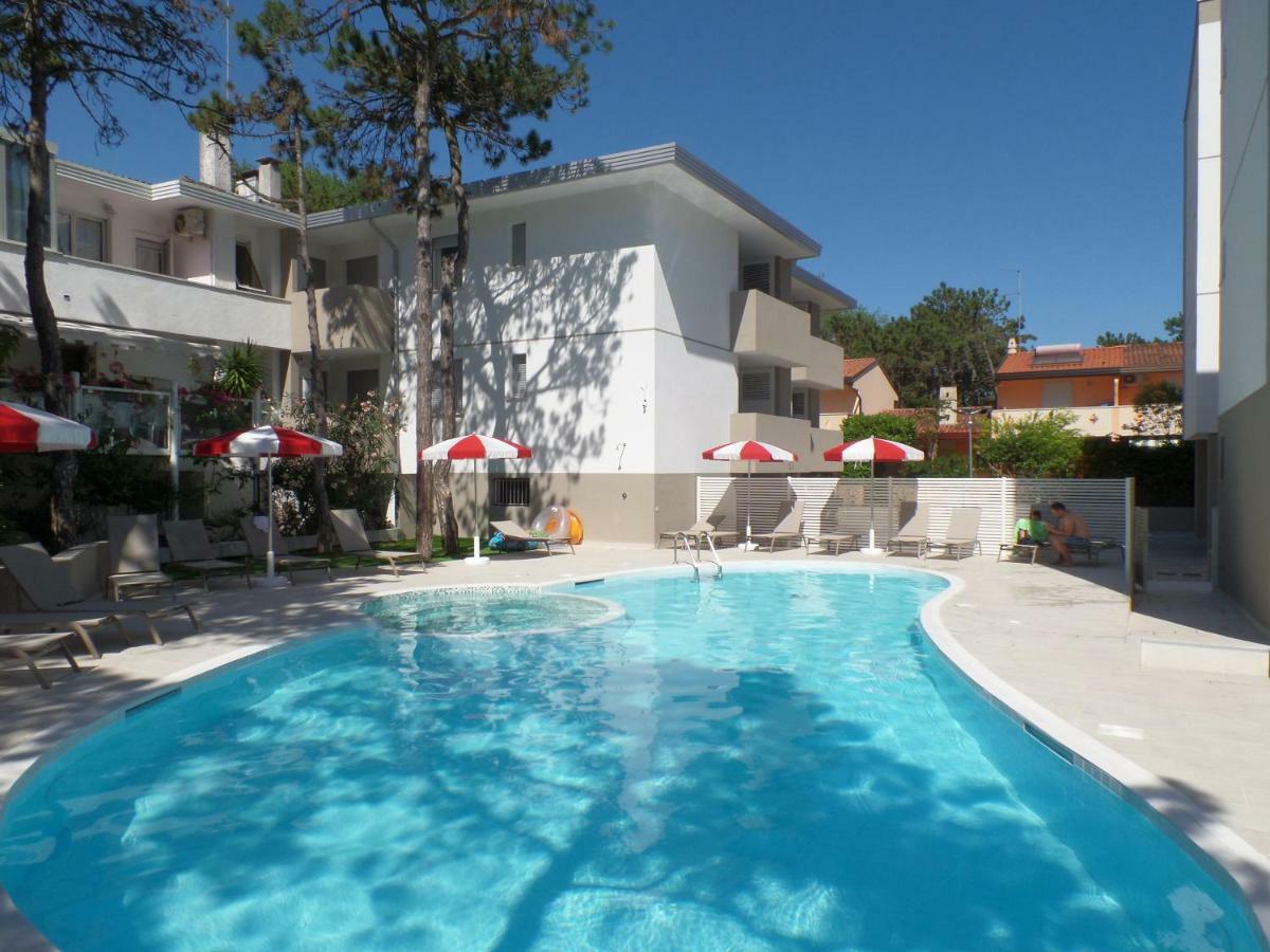 Residence Melograno Бибионе Екстериор снимка